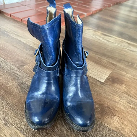 Freebird Saint Stylish Blue Leather Ankle Boots 8