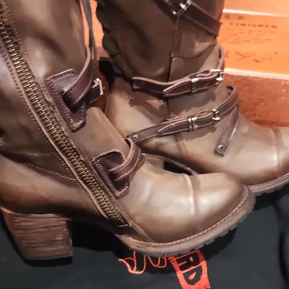 Freebird Women's Brown Leather Boots Cora