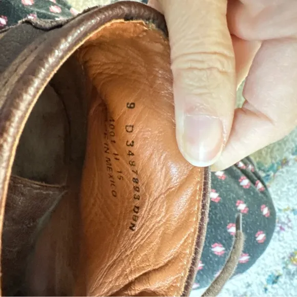 Frye Boots - Brown size 9