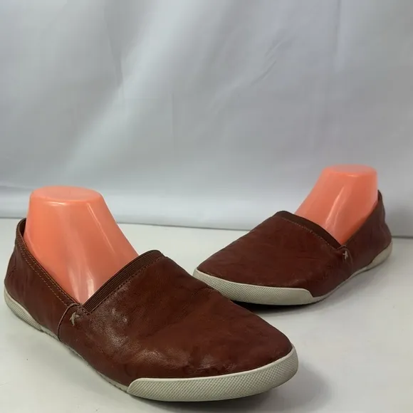 Frye Melanie Brown Leather Women's Slip On Shoes