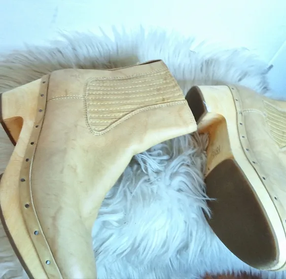 Frye Natural Leather Clog Boots 8