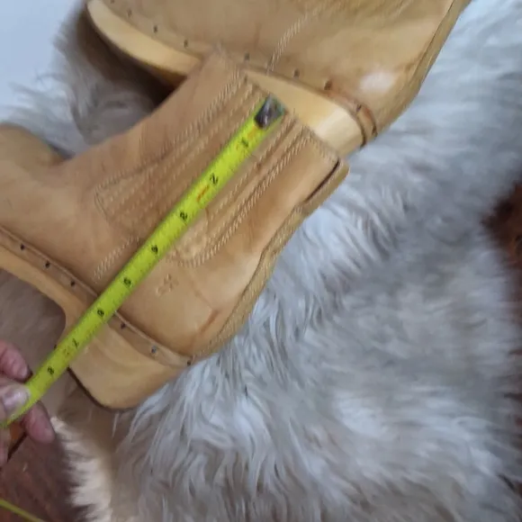 Frye Natural Leather Clog Boots 8