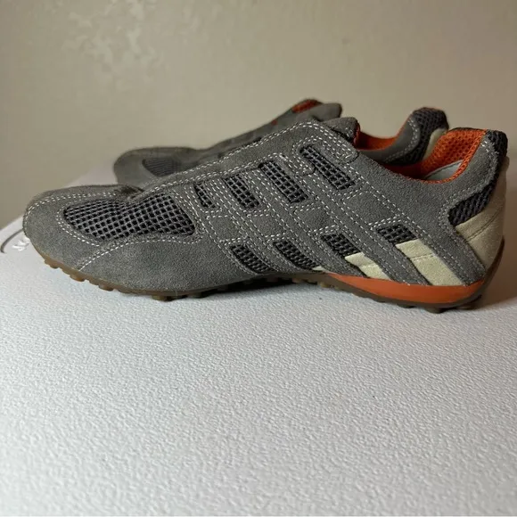 Geox Athletic Shoes Gray and Black Slip-On Design
