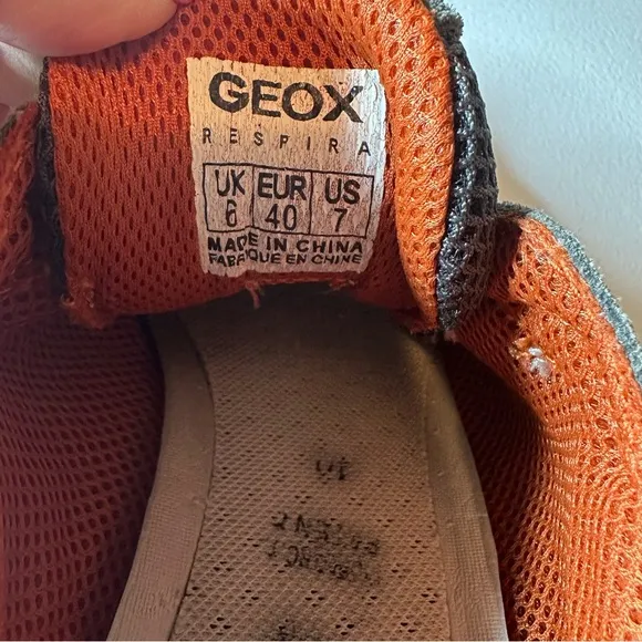 Geox Athletic Shoes Gray and Black Slip-On Design