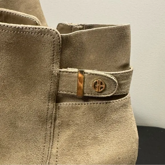 Gianni Bernini Women's Tan Ankle Boots, size 11M, NWOT