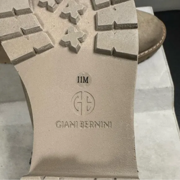 Gianni Bernini Women's Tan Ankle Boots, size 11M, NWOT