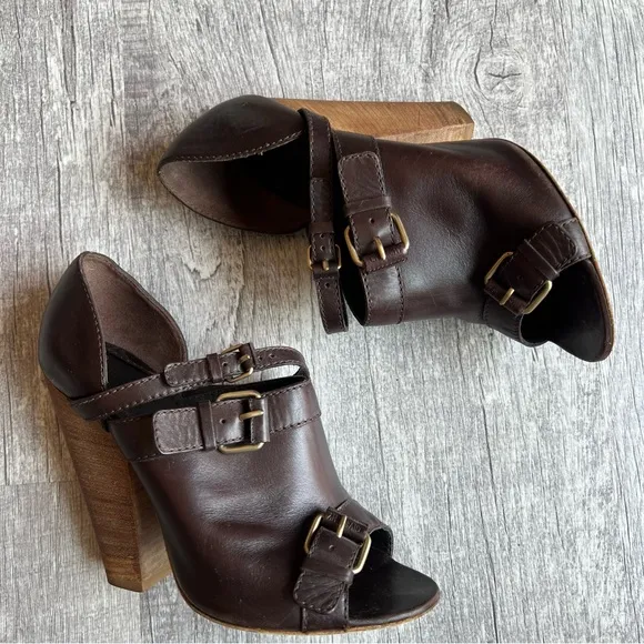 GIVENCHY EU 37 US 6.5 Brown Leather Open Toe Ankle Pump Booties Shoes