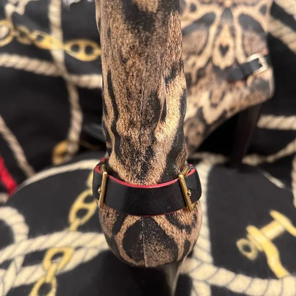 Gorgeous Roberto Cavalli  animal print boots size 7