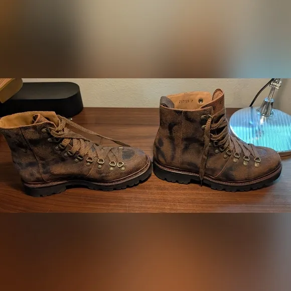 Grenson Brady NWOT Brown Leather Combat Boots Sz 9.5 EU 40 MSRP 698$