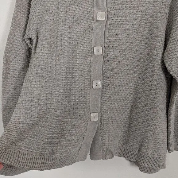 Habitat Oatmeal Chunky Knit Asymmetrical Hem and Back Button Boat Neck Sweater L
