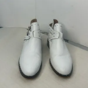 HALOGEN Hailey White Leather Studded Ankle Boots Size 9