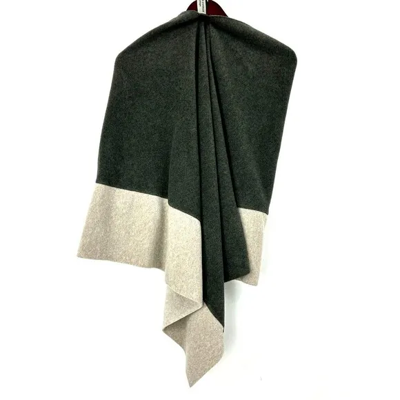 Henriette Steffensen Copenhagen Women Fleece Cape Poncho Green Gray One Size R