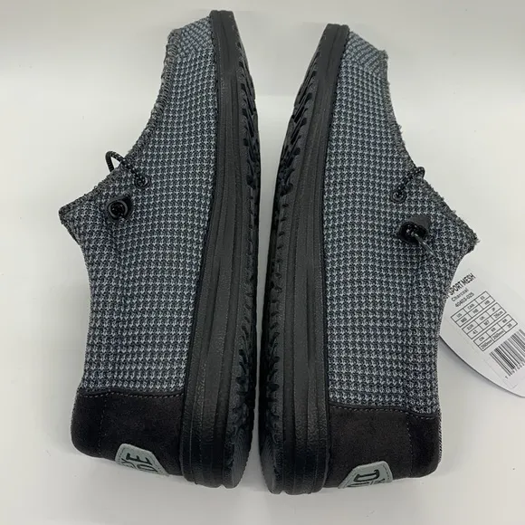 Hey Dude NWT Wally Sport Mesh Charcoal Gray 8 Slip-On Shoes Casual Minimalist