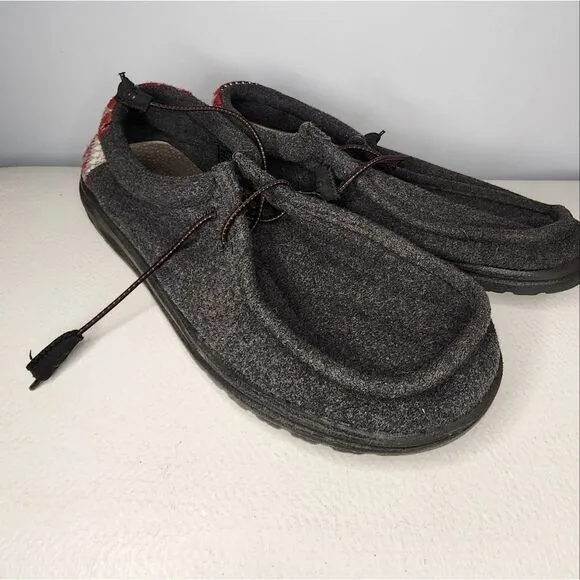 Hey Dude Wally Wool Men's Size 11 Black Slip On Casual Shoes Nordic Pattern Heel