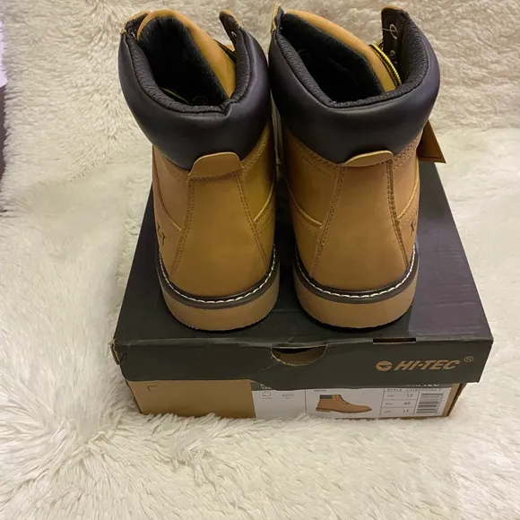 Hi-Tec Men's Tan Boots