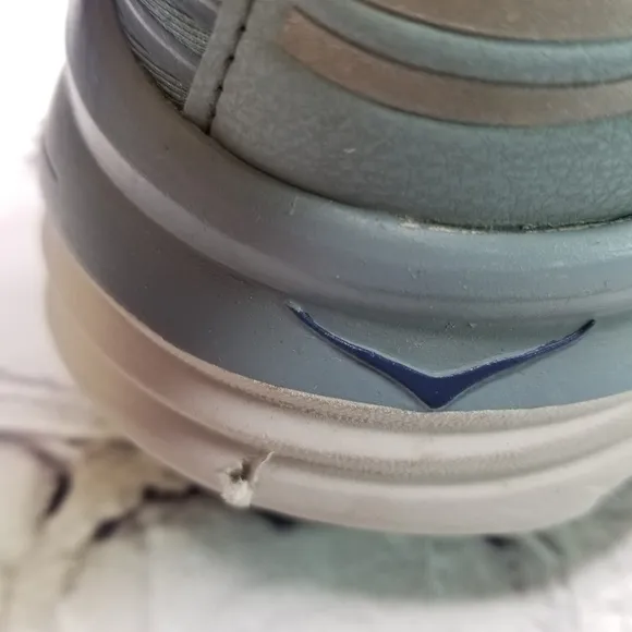 Hoka Bondi 6 majolica blue running shoes
