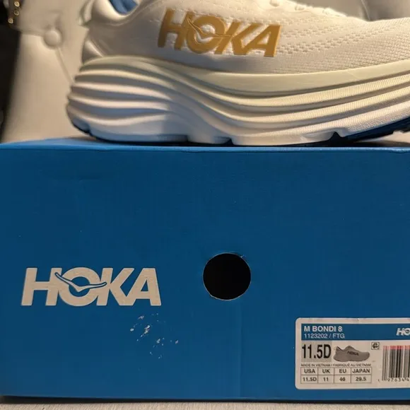 Hoka Bondi 8 Men’s Various Sizes Walk/Running Shoes White Blue • NEW IN BOX •