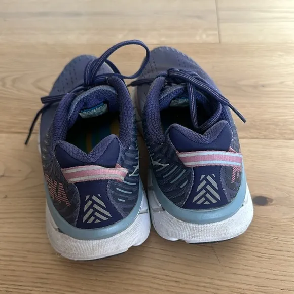 Hoka One One Women's Clifton 5 Athletic Shoes - Marlin/Blue Ribbon size 8