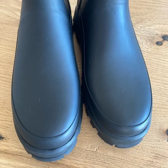 Hunter Tall‎ City Explorer Knee High Lug Sole Boot Black Neoprene Women’s…