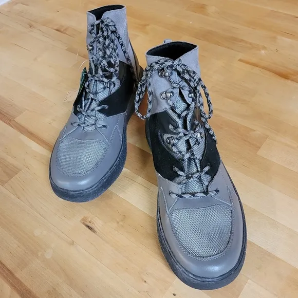 HYBRID Green Label Men's Size 12 Globetrotter Sneaker