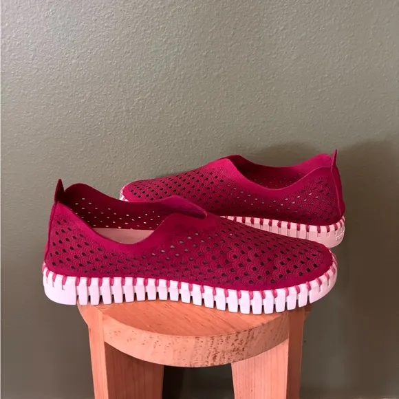 Ilse Jacobsen Tulip Perforated Leather Slip On Shoes