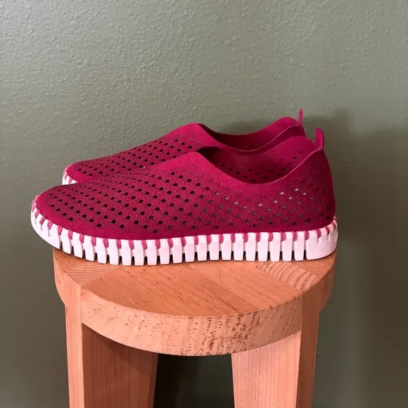 Ilse Jacobsen Tulip Perforated Leather Slip On Shoes