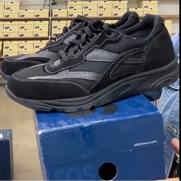 In box SAS Men's Journey Sneaker Black Suede/Mesh Men's Black Athletic Shoes