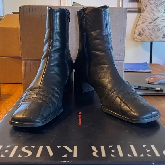 IOB -Peter Kaiser Black Caprillo Square toed boots. Size 8.5 GUC