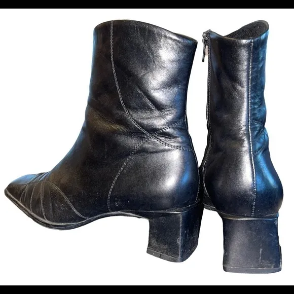 IOB -Peter Kaiser Black Caprillo Square toed boots. Size 8.5 GUC