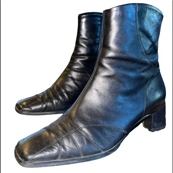 IOB -Peter Kaiser Black Caprillo Square toed boots. Size 8.5 GUC