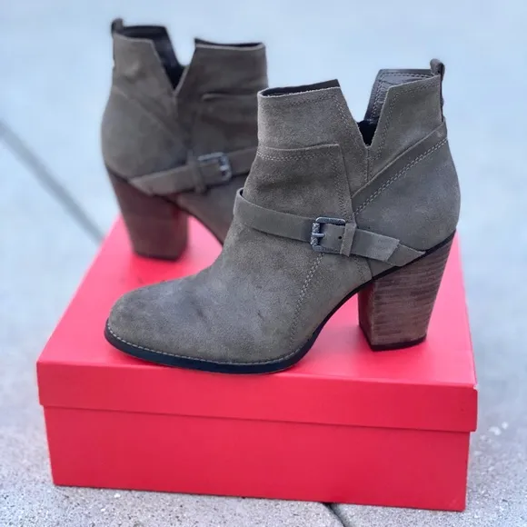 IVANKA trump FRANKLY ankle boots booties khaki green suede leather chunky heels