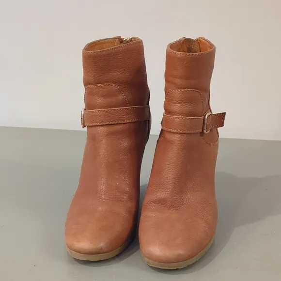 J Crew Emmett Tan Wedge Ankle Booties Made in Brazil 🤎 size 8