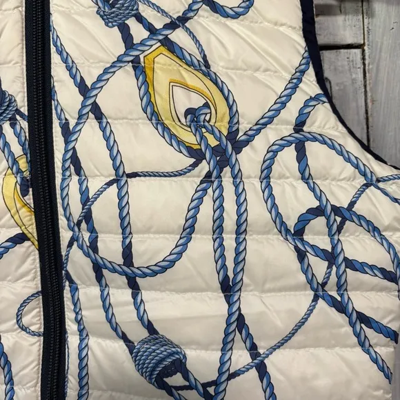 J. McLaughlin White/Blue Togglewood Tahoe Reversible Down Puffer Vest NWT