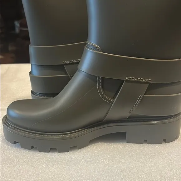 Jeffrey Campbell Controller Army Green Rubber Moto  Rain Boots. BNWOT Size 8