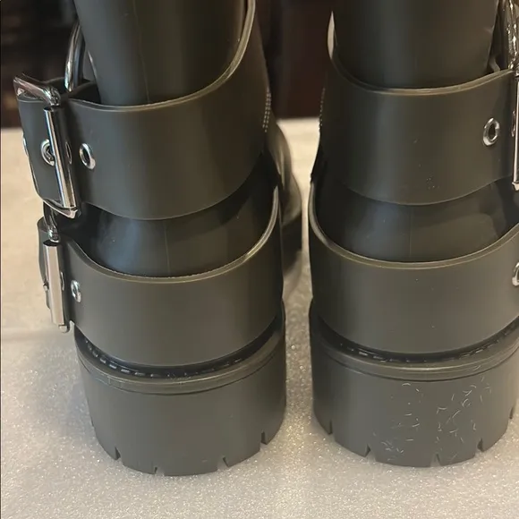 Jeffrey Campbell Controller Army Green Rubber Moto  Rain Boots. BNWOT Size 8