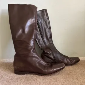 Jil Sanders Elegant Brown Leather Knee-High Boots