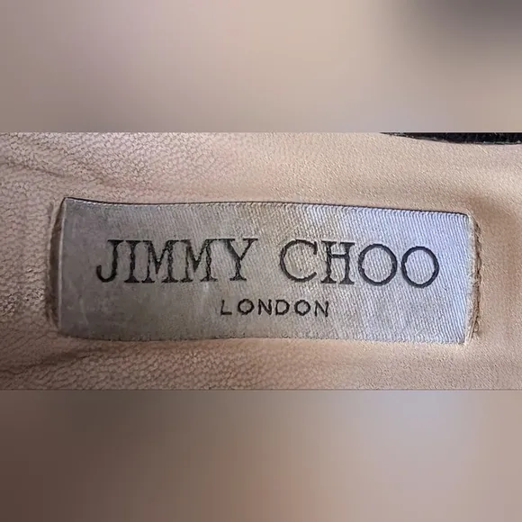 Jimmy Choo • Classic Pumps in Black