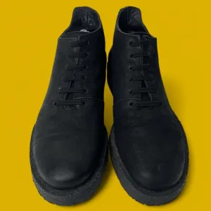 John Fluevog Black Coquihalla Crepe Sole Chukka Shoes Women’s 7