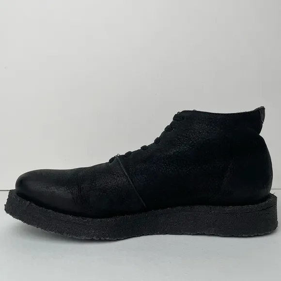 John Fluevog Black Coquihalla Crepe Sole Chukka Shoes Women’s 7
