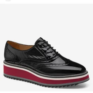 Johnston &amp; Murphy GRACELYN Lace Up Patent Oxford