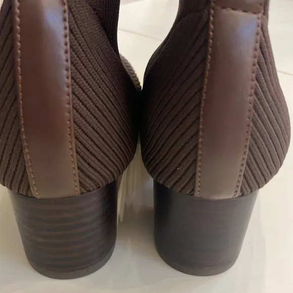 Joie Neely Sock Booties Brown Size 9 Designer Boots Ladies Prairie Old money