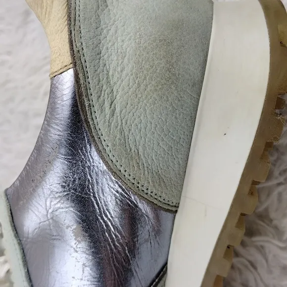 JOOP! Silver Metallic Gray Leather Upper Almond Toe Low Top Lace Up Sneaker