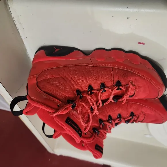 Jordan Kids Retro 9 GS Red Sneakers