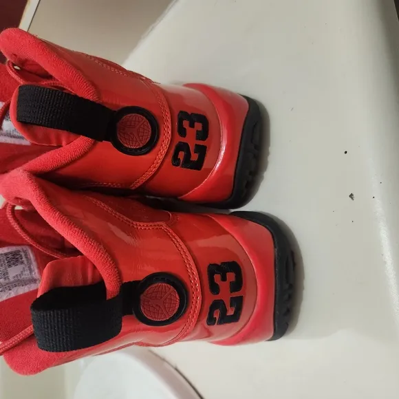 Jordan Kids Retro 9 GS Red Sneakers