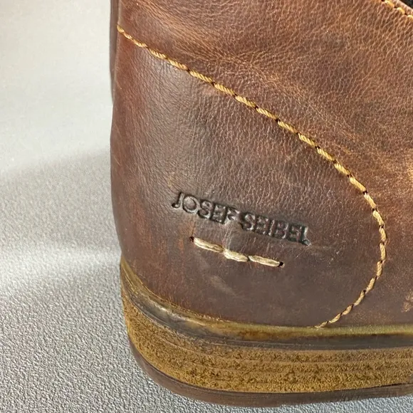 Josef Seibel Sienna 81 Distressed Brown Leather Zip Up Ankle Boots EU39
