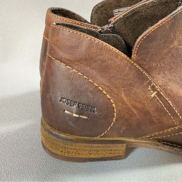 Josef Seibel Sienna 81 Distressed Brown Leather Zip Up Ankle Boots EU39