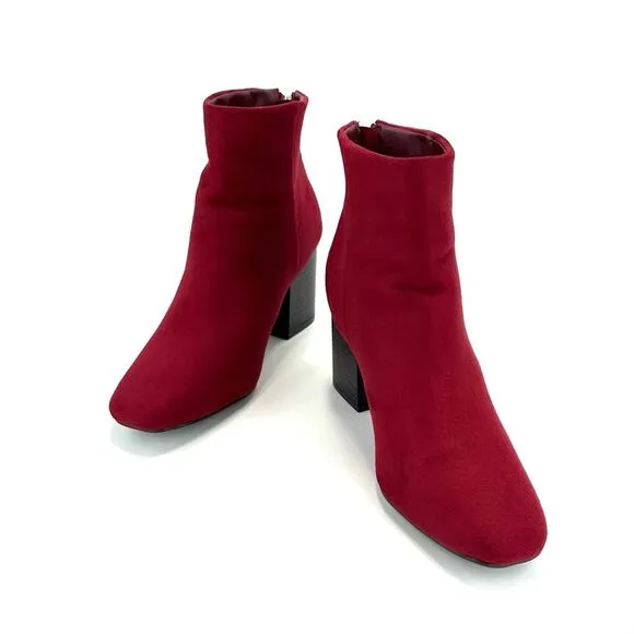 JOURNEE COLLECTION TRU COMFORT FOAM RED FAUX SUEDE ROUND TOE BLOCK HEEL BOOTIE🆕
