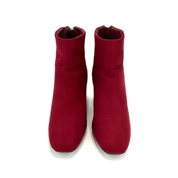 JOURNEE COLLECTION TRU COMFORT FOAM RED FAUX SUEDE ROUND TOE BLOCK HEEL BOOTIE🆕