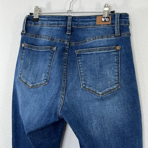 Judy Blue Boyfriend Thermal Patch Mid-Rise Jeans size 5/27 Style: 88306