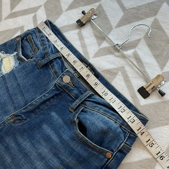 Judy Blue Boyfriend Thermal Patch Mid-Rise Jeans size 5/27 Style: 88306